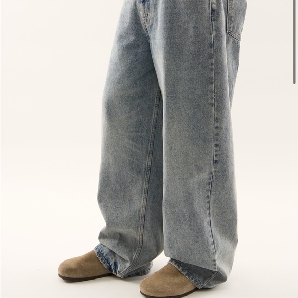 Classic Blue Relaxed Fit Jeans - Picture 4 of 4